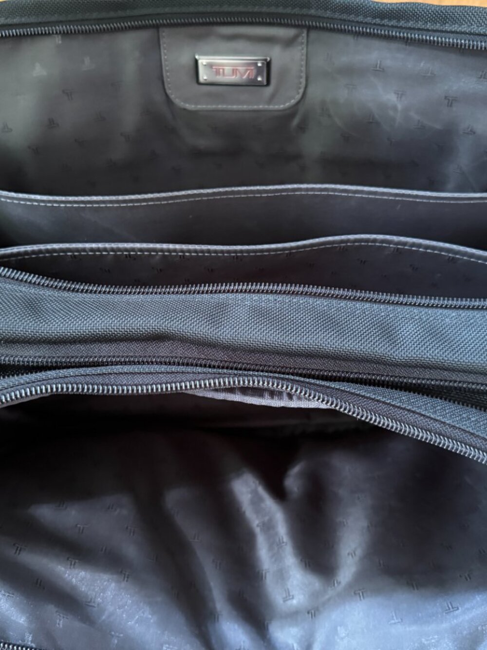 Tumi Alpha 26141D4 Black Expandable Laptop Briefcase - Picture 7 of 7